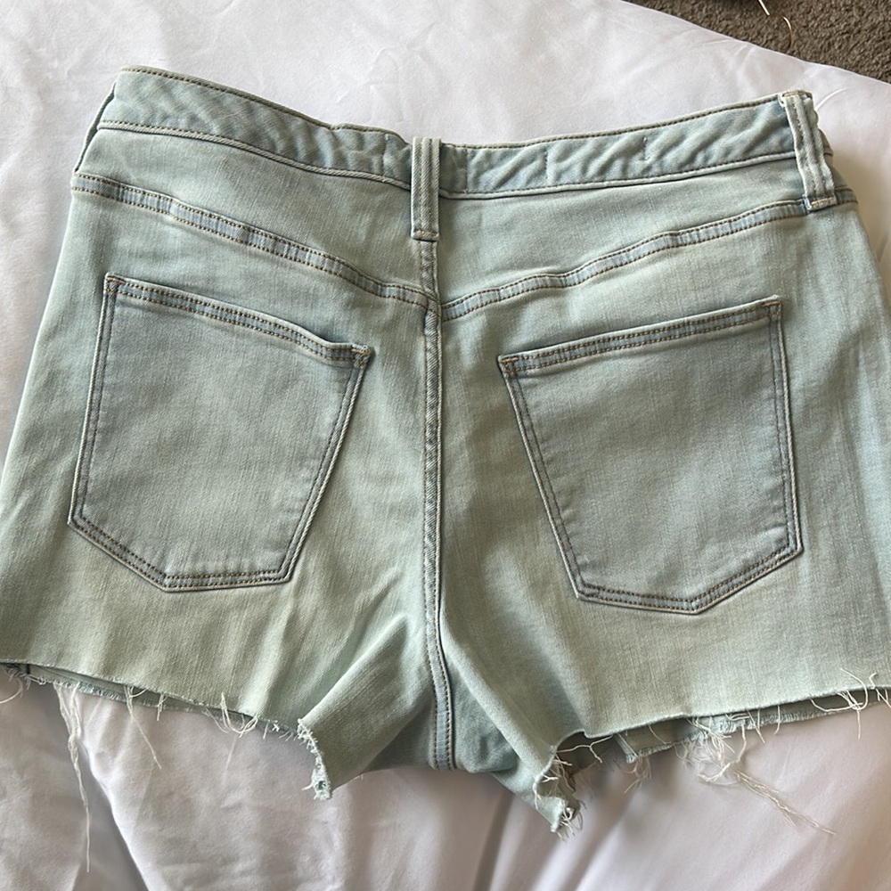 Universal Thread High Rise Midi Shorts - Picture 3 of 3